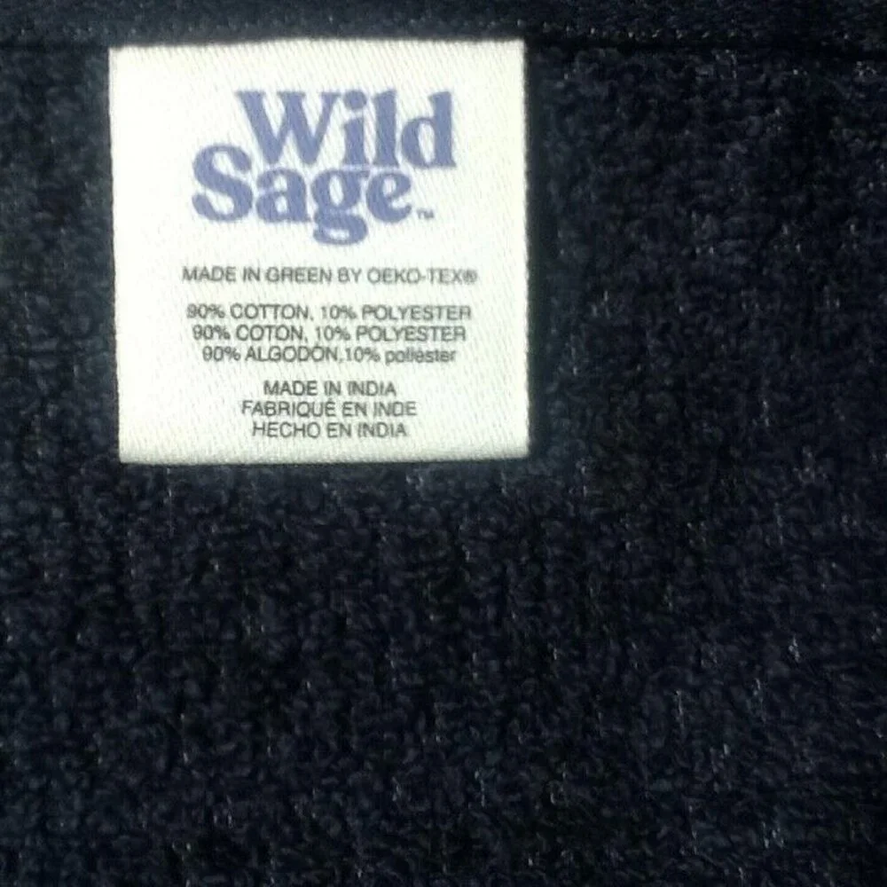 one new BIJOU BLUE Wild Sage Savannah Quick Dry 90% Cotton 30x54